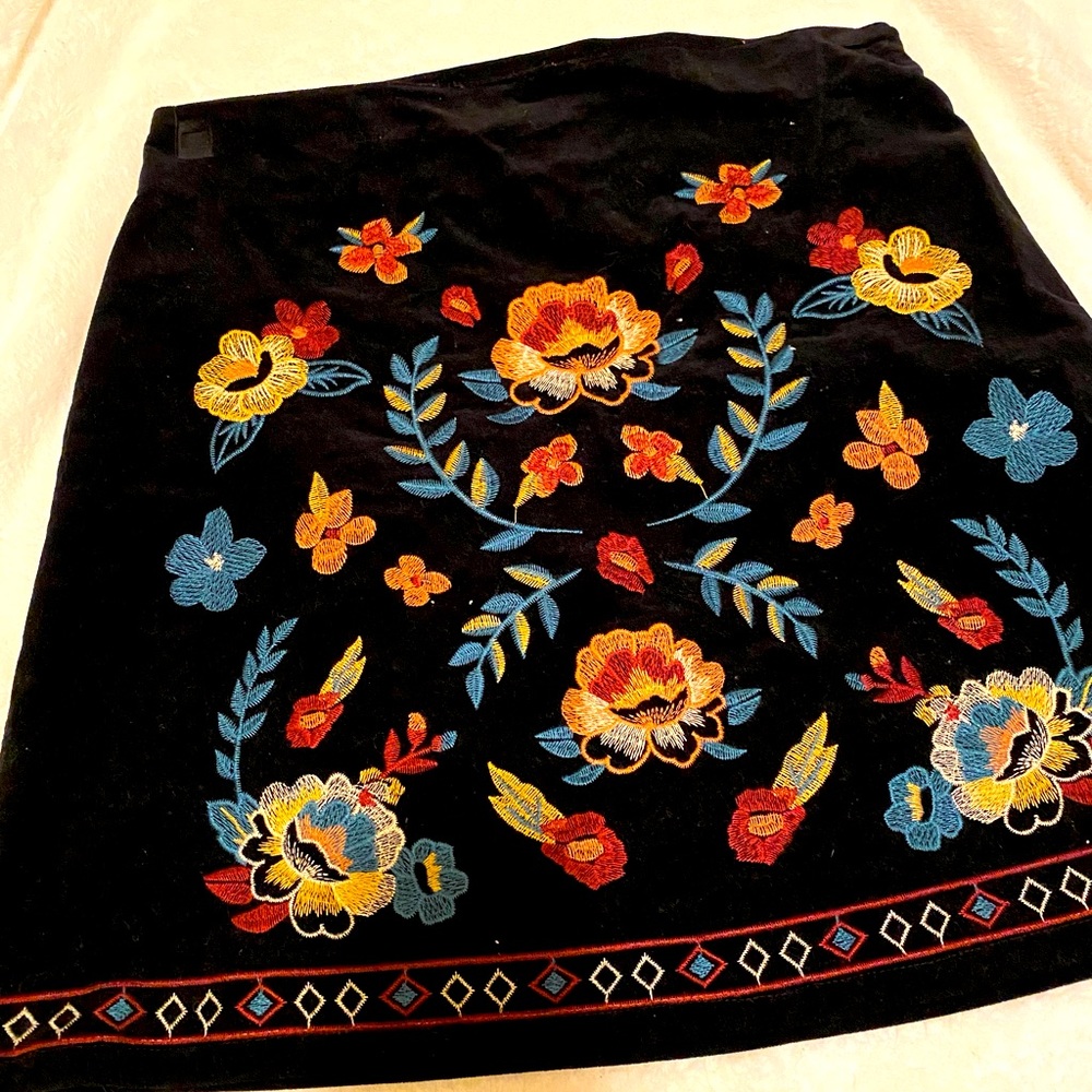 Black skirt w/ embroidered flowers!